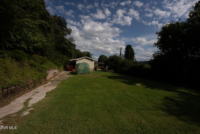 14240 Warrensburg Road, Midway, TN 37809