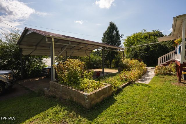 14240 Warrensburg Road, Midway, TN 37809