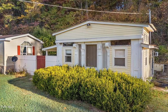 14240 Warrensburg Road, Midway, TN 37809