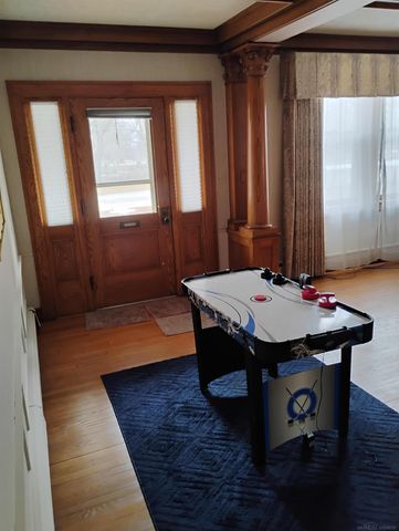 1106 State Street, Bay City, MI 48706