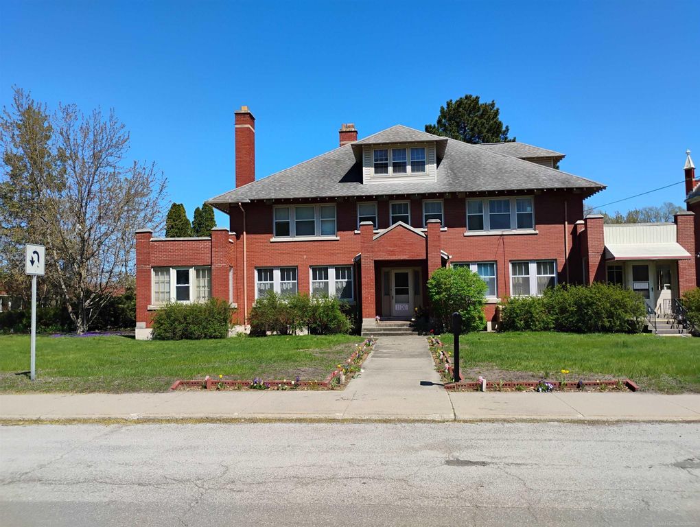 1106 State Street, Bay City, MI 48706