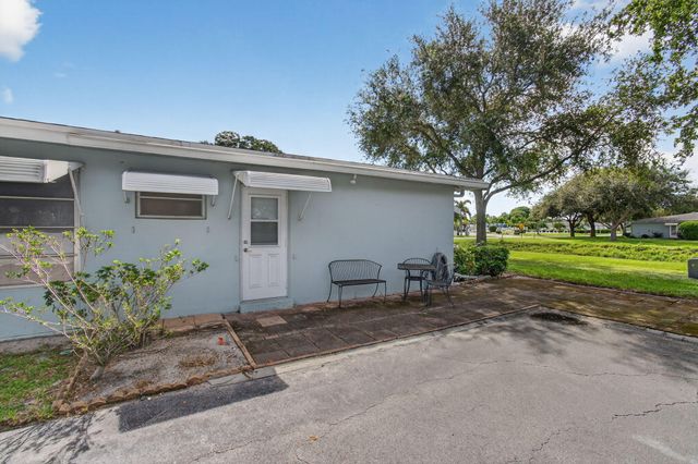300 High Point Boulevard, Delray Beach, FL 33445