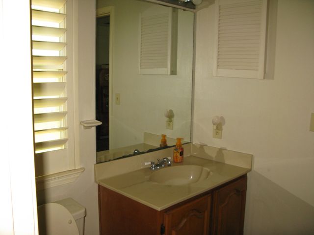 700 Sailfish Drive, Fort Walton Beach, FL 32548