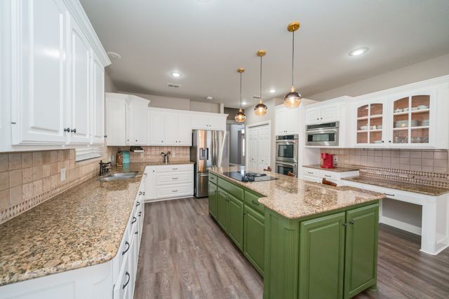 110 Kayla Lane, Longview, TX 75602