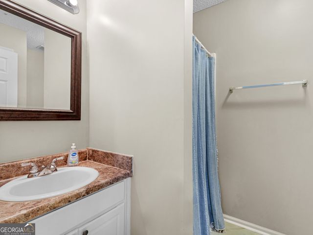 392 I B Howard Road, Williamson, GA 30292