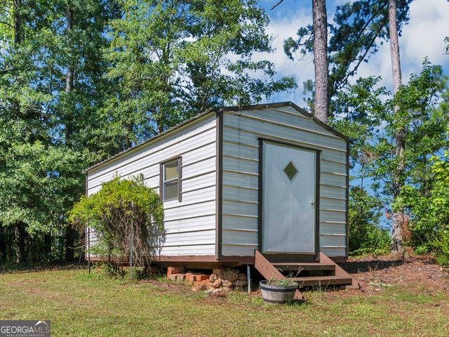 392 I B Howard Road, Williamson, GA 30292