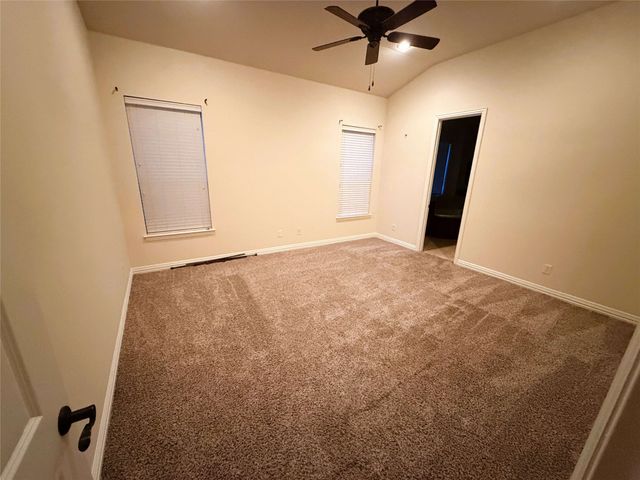 2215 Longview Road, Irving, TX 75063