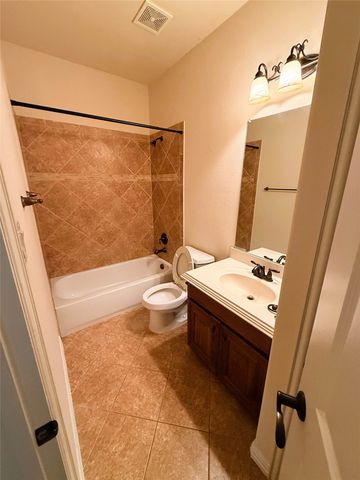 2215 Longview Road, Irving, TX 75063