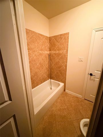 2215 Longview Road, Irving, TX 75063