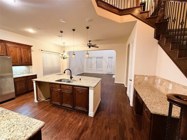 2215 Longview Road, Irving, TX 75063