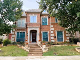 2215 Longview Road, Irving, TX 75063