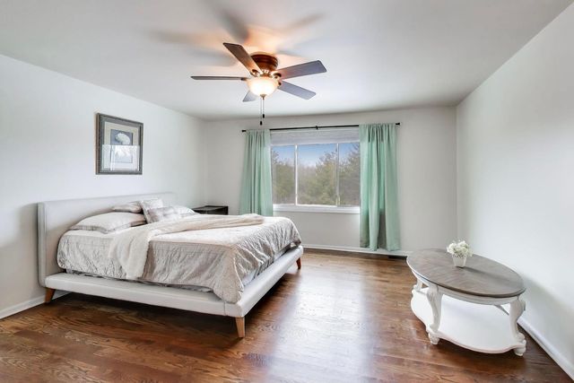 27W439 Chartwell Drive, Winfield, IL 60190