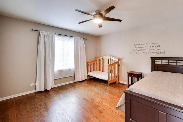 27W439 Chartwell Drive, Winfield, IL 60190