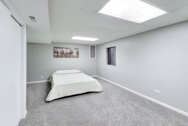 27W439 Chartwell Drive, Winfield, IL 60190