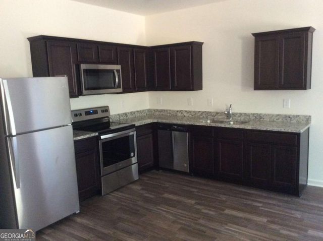 1627 Larkspur Trail, Conyers, GA 30012