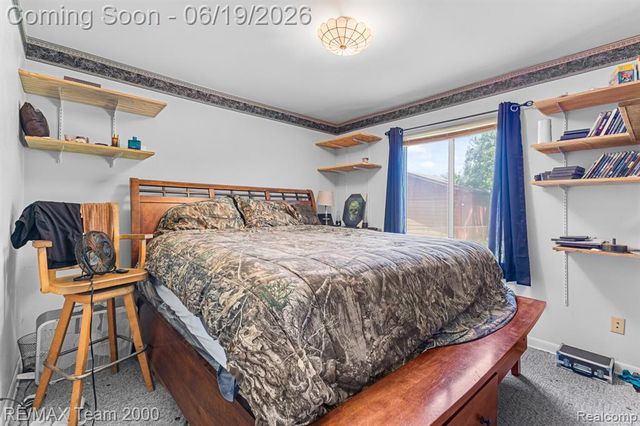 18533 Matthew Drive, Clinton Township, MI 48035
