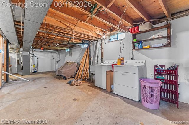 18533 Matthew Drive, Clinton Township, MI 48035