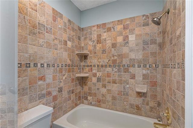 1743 Normandy Drive, Olathe, KS 66061