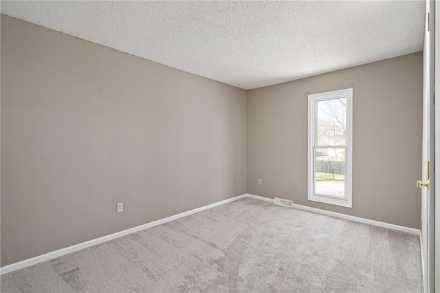 1743 Normandy Drive, Olathe, KS 66061