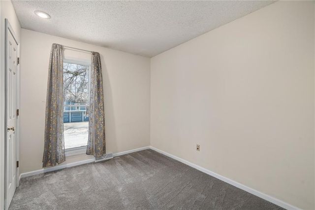 1743 Normandy Drive, Olathe, KS 66061