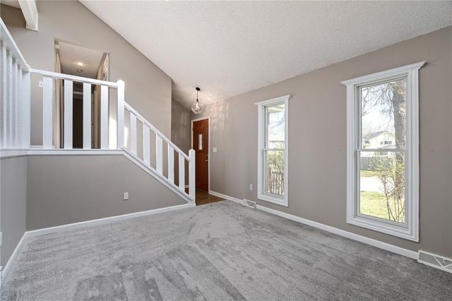 1743 Normandy Drive, Olathe, KS 66061