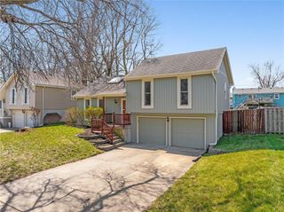 1743 Normandy Drive, Olathe, KS 66061