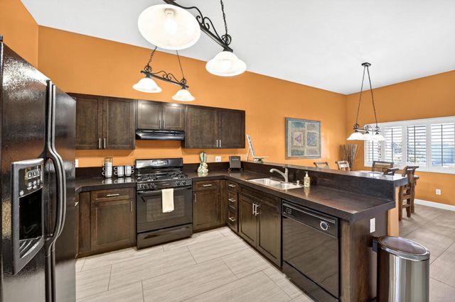 54695 Avenida Madero, La Quinta, CA 92253