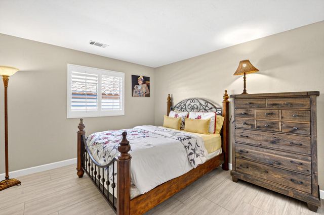 54695 Avenida Madero, La Quinta, CA 92253