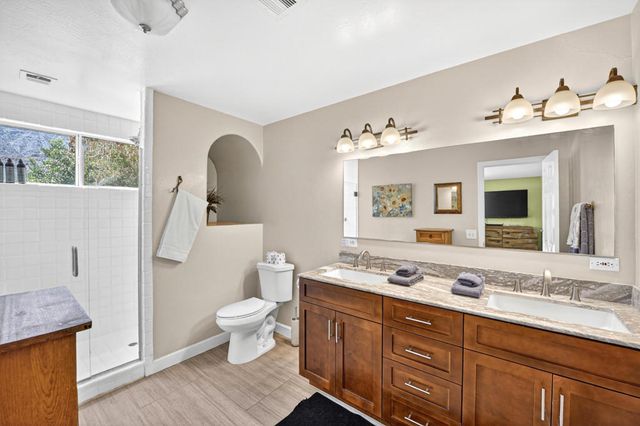 54695 Avenida Madero, La Quinta, CA 92253