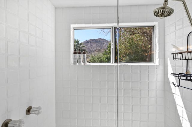 54695 Avenida Madero, La Quinta, CA 92253