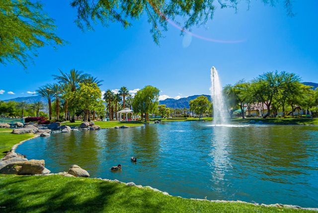 54695 Avenida Madero, La Quinta, CA 92253