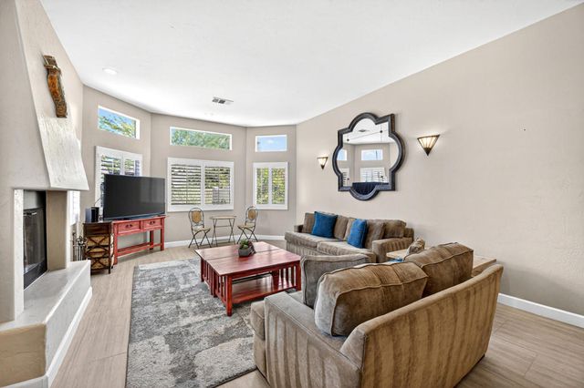 54695 Avenida Madero, La Quinta, CA 92253