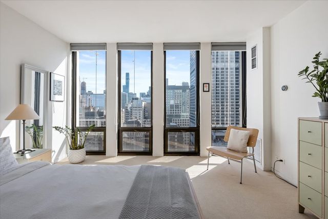 200 E DELAWARE Place 32AF, Chicago, IL 60611