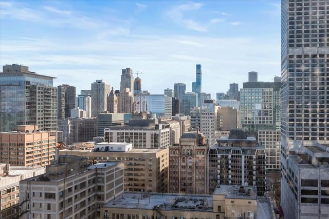 200 E DELAWARE Place 32AF, Chicago, IL 60611