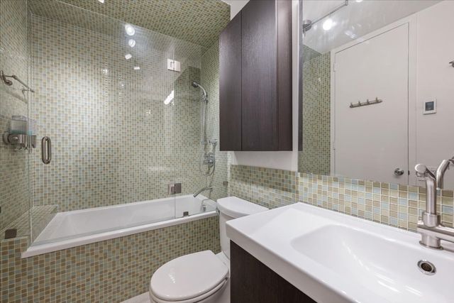 200 E DELAWARE Place 32AF, Chicago, IL 60611