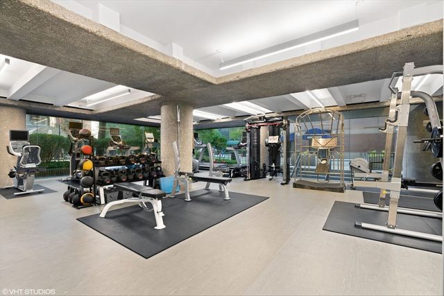 200 E DELAWARE Place 32AF, Chicago, IL 60611