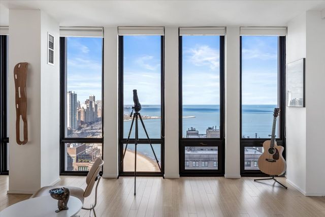 200 E DELAWARE Place 32AF, Chicago, IL 60611