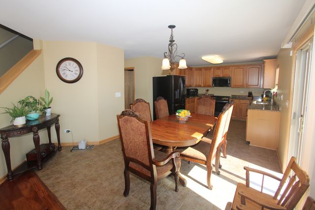 7302 Donovan Drive, Joliet, IL 60431