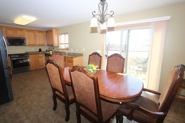 7302 Donovan Drive, Joliet, IL 60431