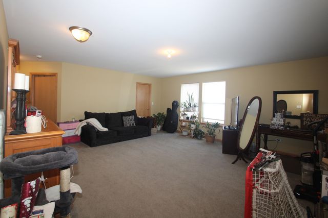 7302 Donovan Drive, Joliet, IL 60431