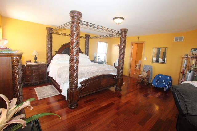 7302 Donovan Drive, Joliet, IL 60431