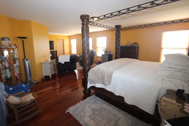 7302 Donovan Drive, Joliet, IL 60431