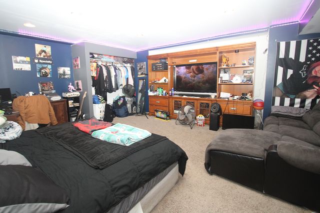 7302 Donovan Drive, Joliet, IL 60431