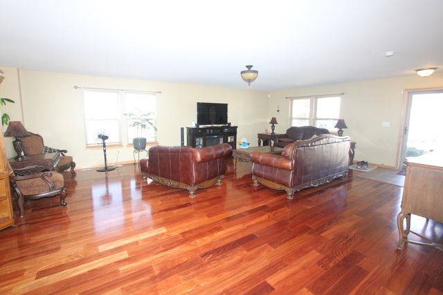 7302 Donovan Drive, Joliet, IL 60431