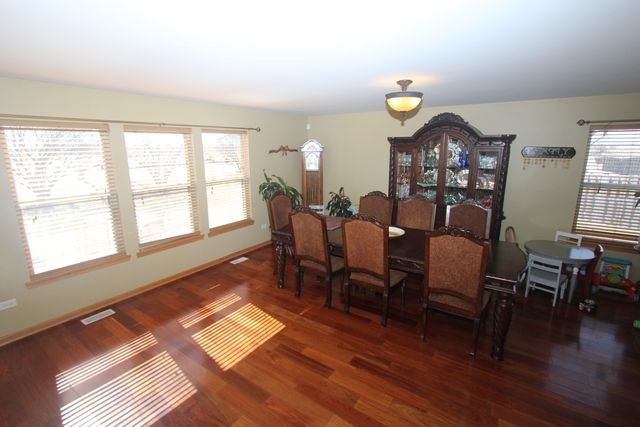 7302 Donovan Drive, Joliet, IL 60431