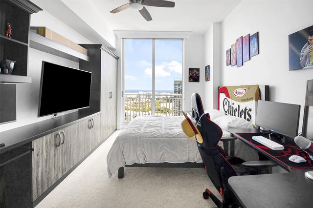 1755 E Hallandale Beach Blvd PH02, Hallandale Beach, FL 33009