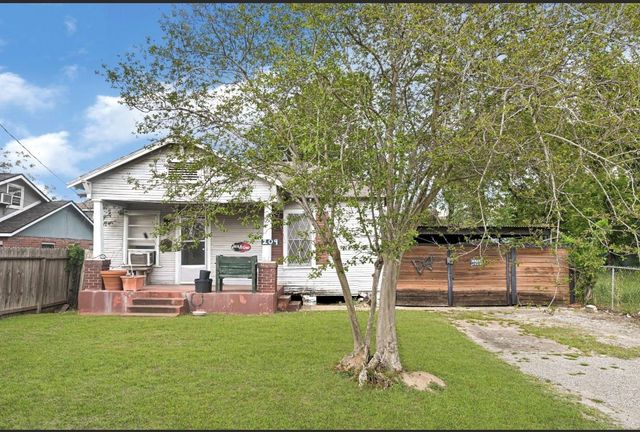 209 Frawley Street, Houston, TX 77009