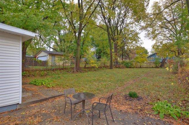 725 40th Street, Des Moines, IA 50312