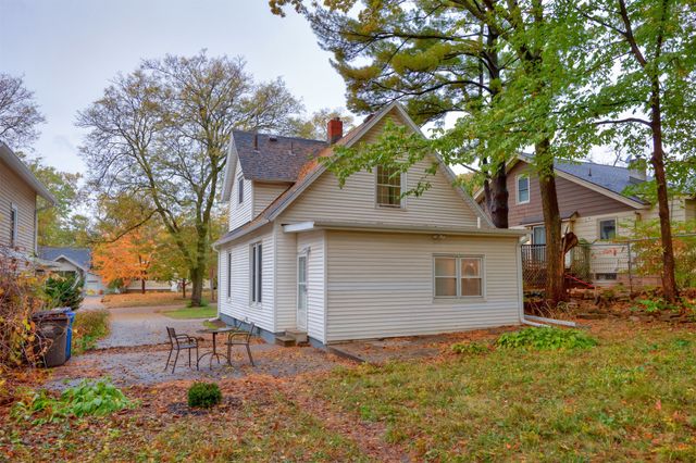 725 40th Street, Des Moines, IA 50312