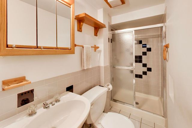 7300 W Bryn Mawr Avenue, Chicago, IL 60631